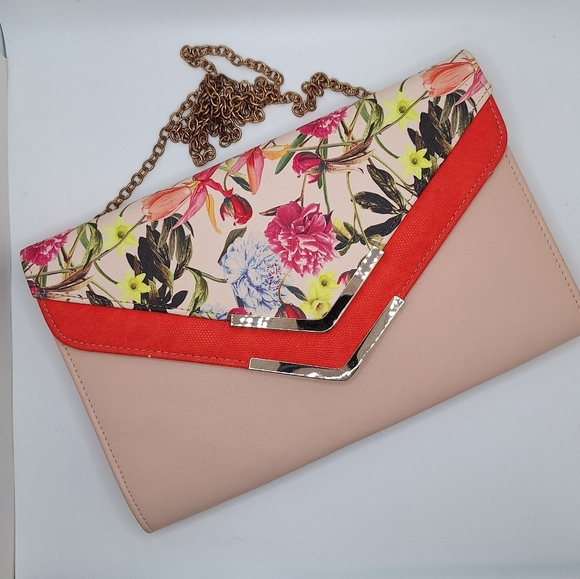 Aldo Coral floral Clutch with removeable chain shoulder strap - Picture 1 of 17